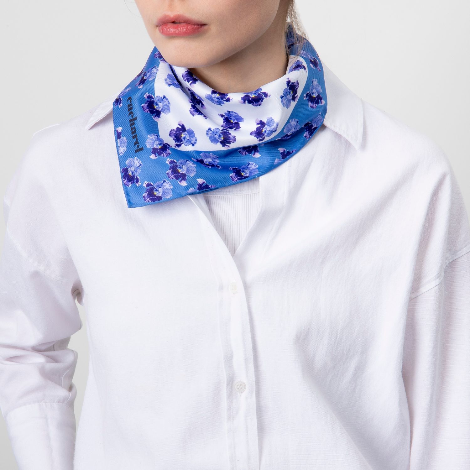 Szal Hortense Bright Blue - obrazek 3