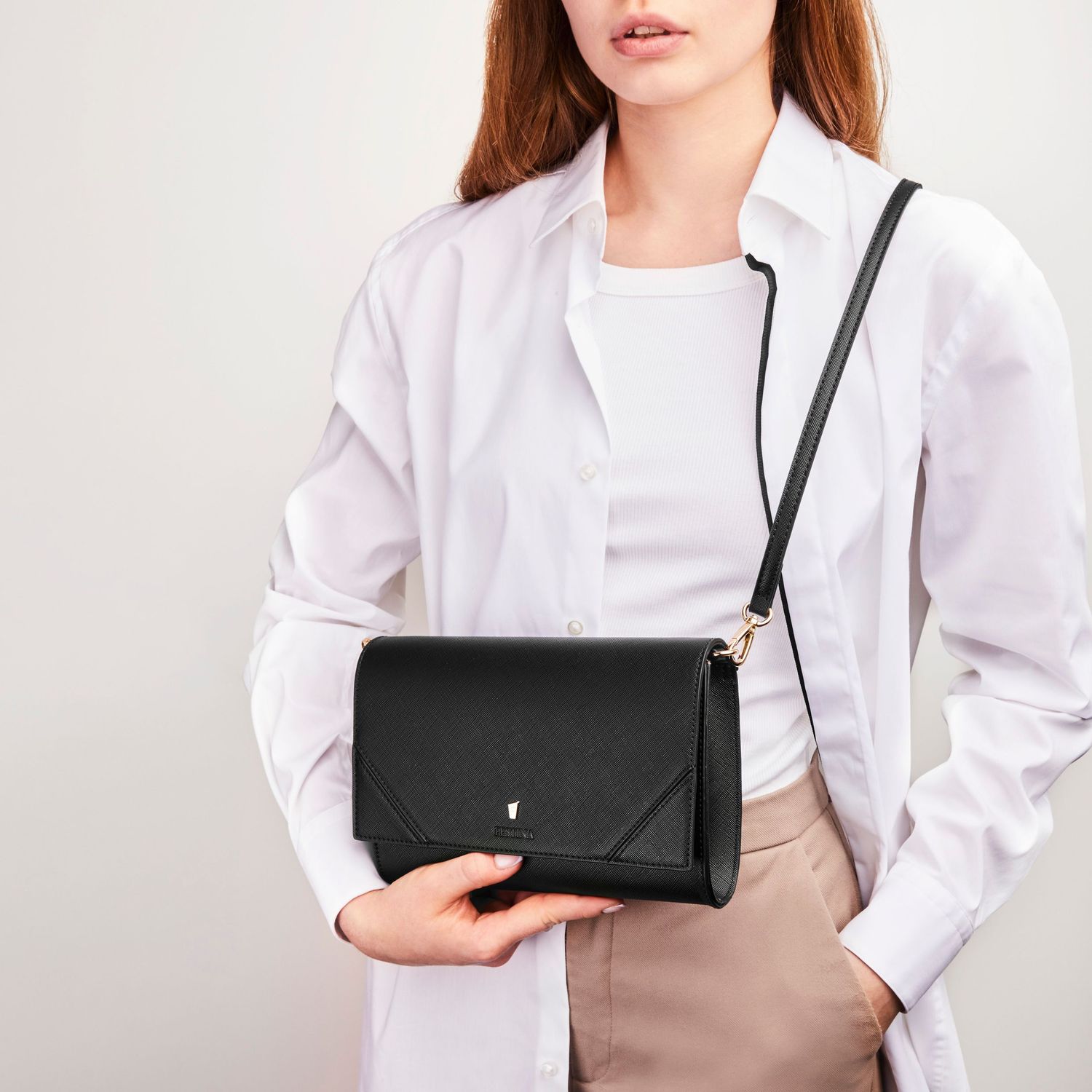 Damska torebka Mademoiselle Black - obrazek 7