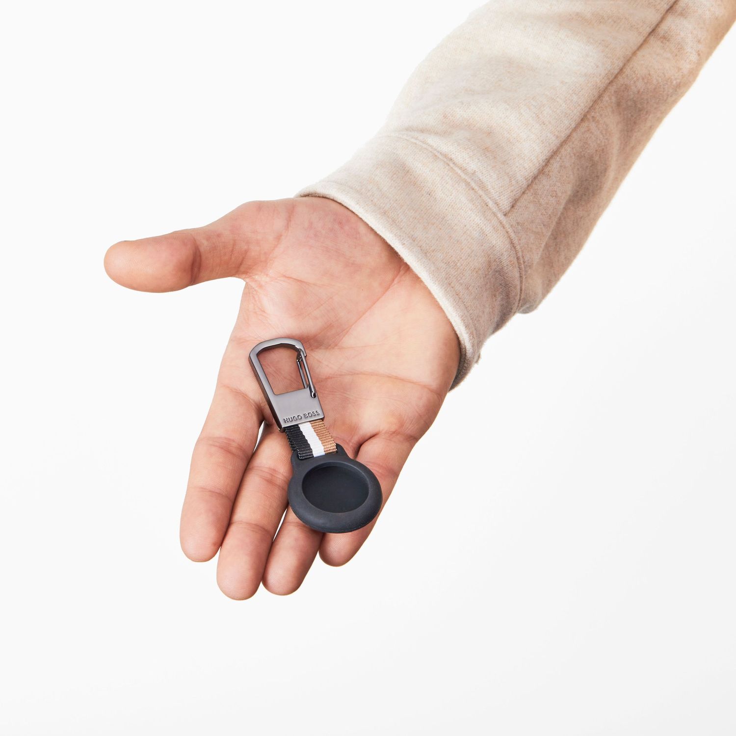 Key ring with AirTag holder Iconic - obrazek 3