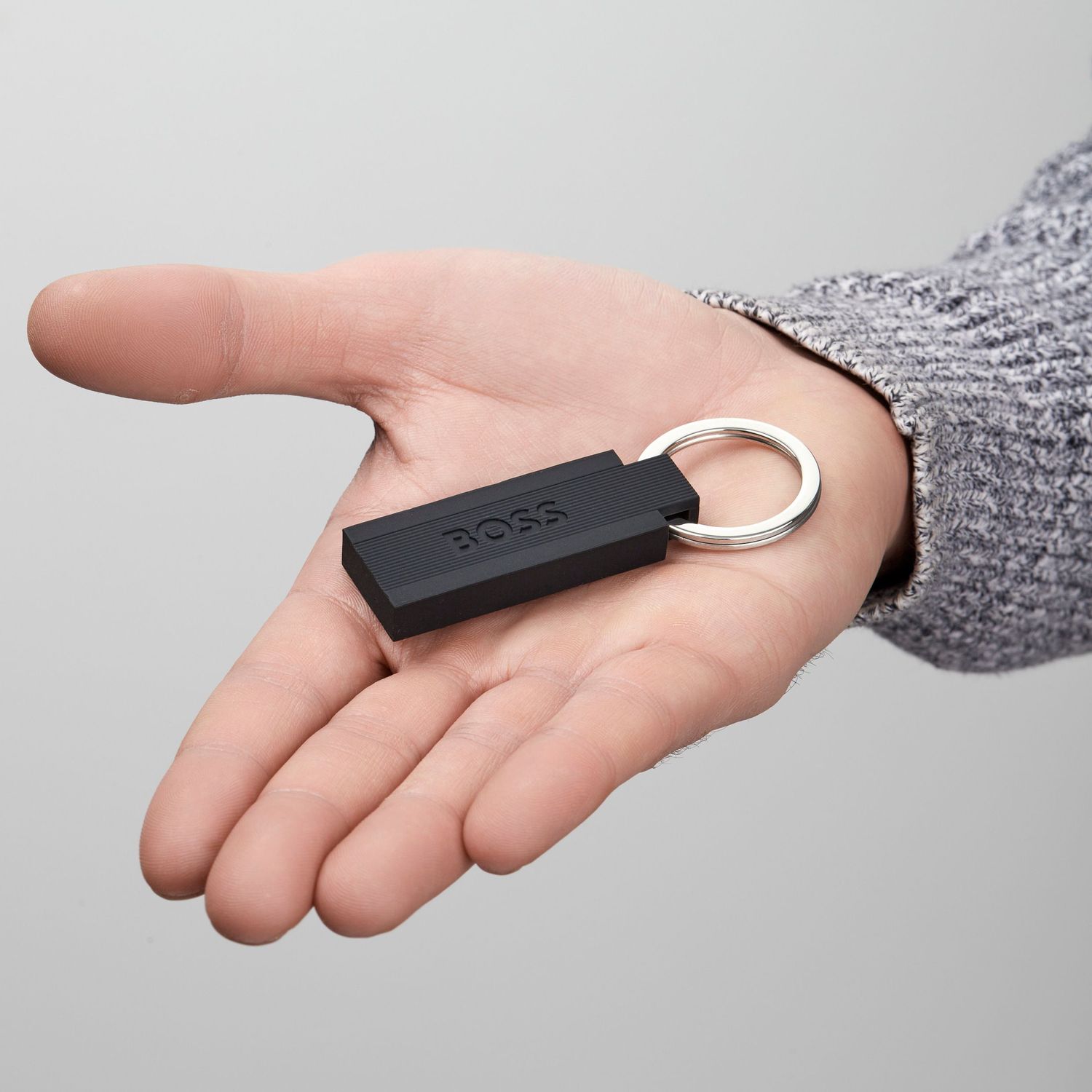 Breloczek na klucze Edge Iconic Black - obrazek 3