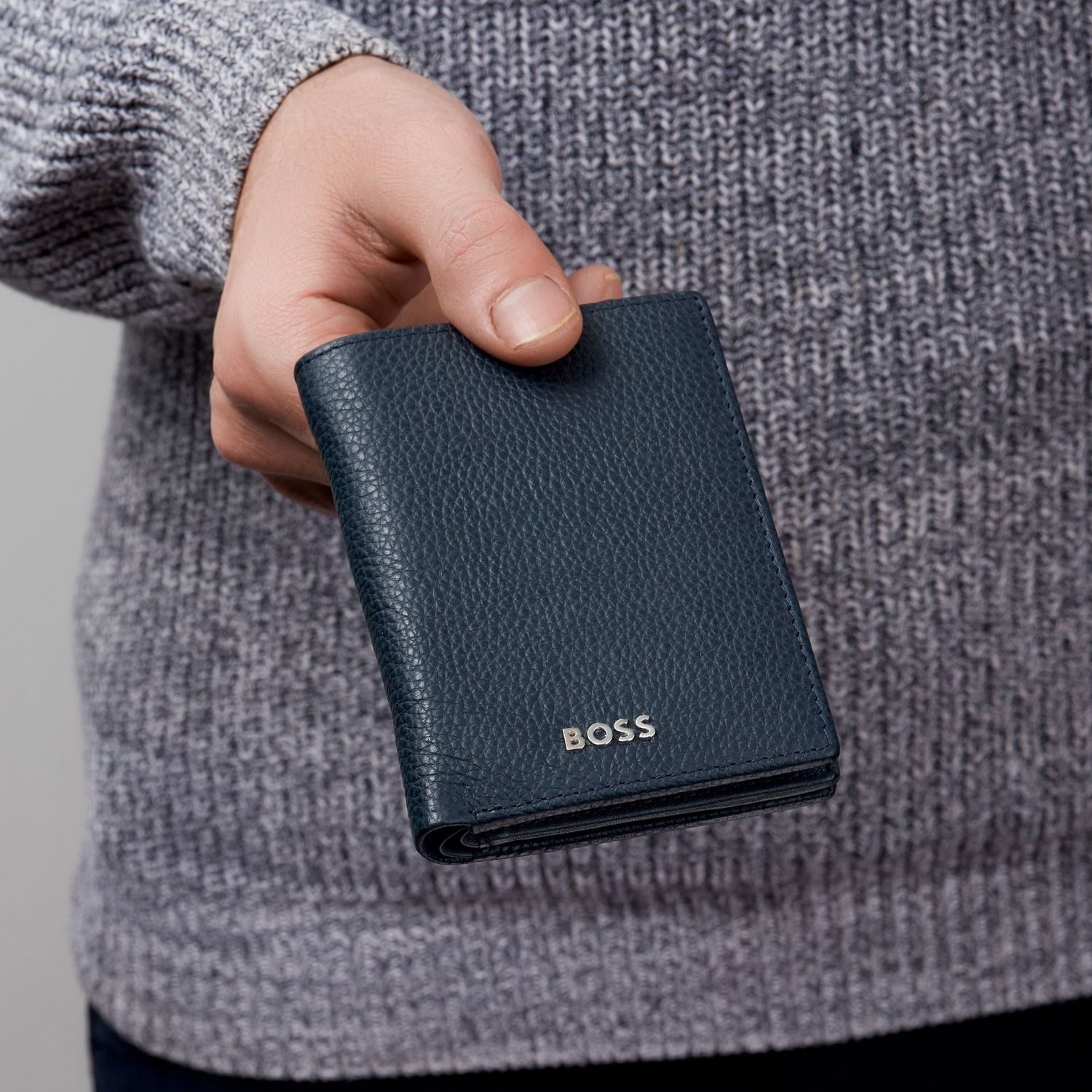 Podwójne etui na karty Classic Grained Navy - obrazek 5