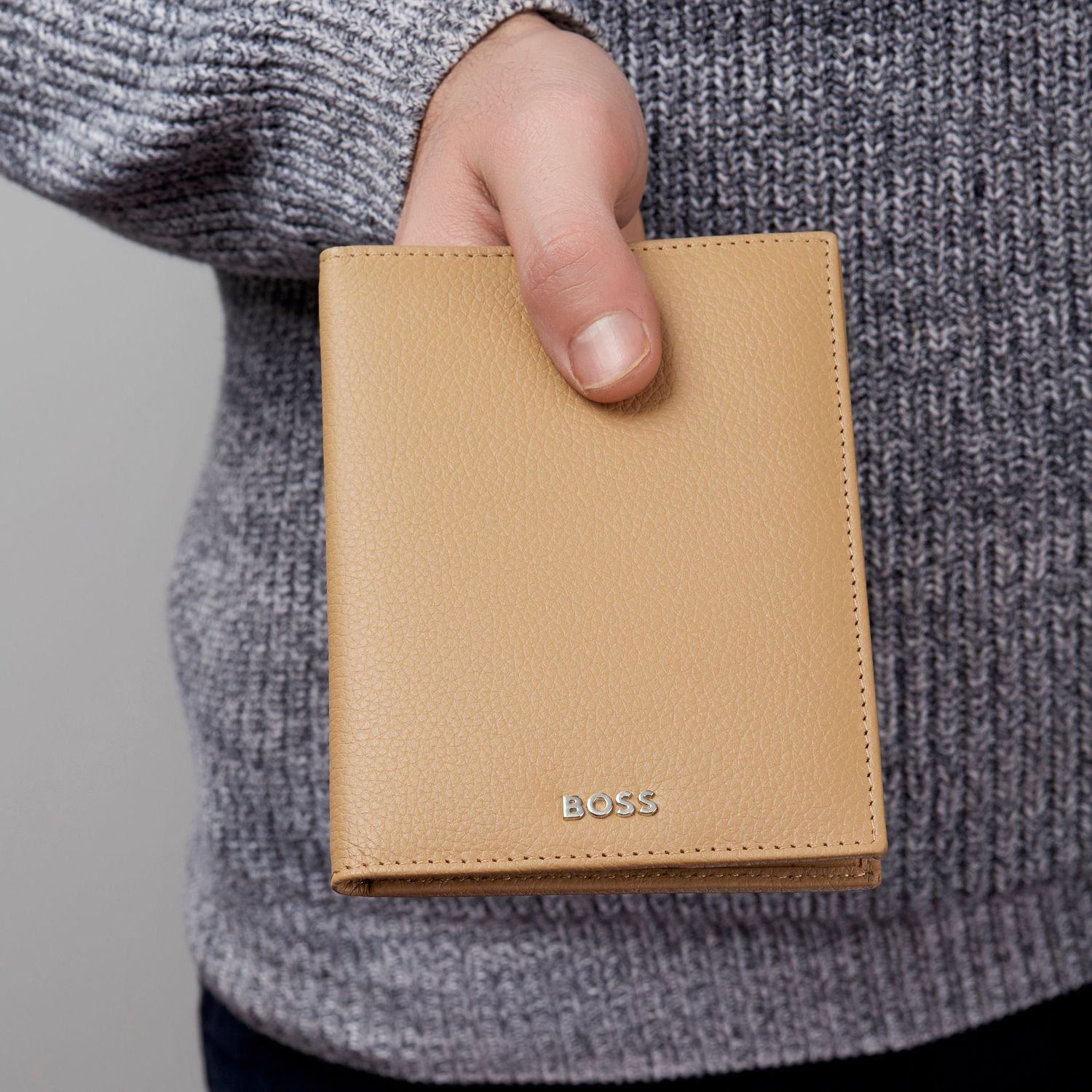 Etui na paszport Classic Grained Camel - obrazek 5
