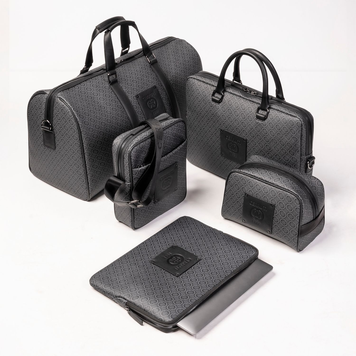 Etui na laptopa Logomania Grey - obrazek 4