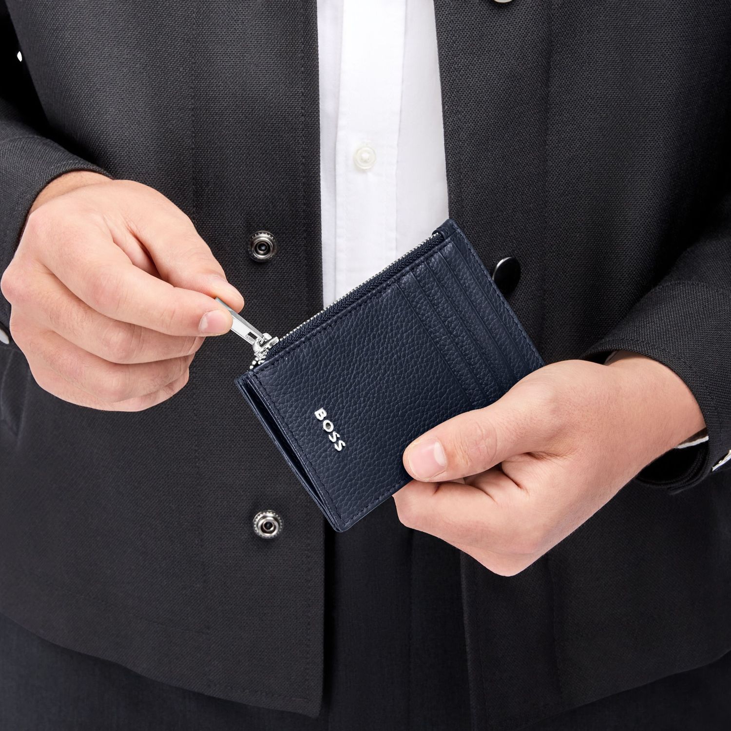 Etui na karty Classic Grained Navy - obrazek 5