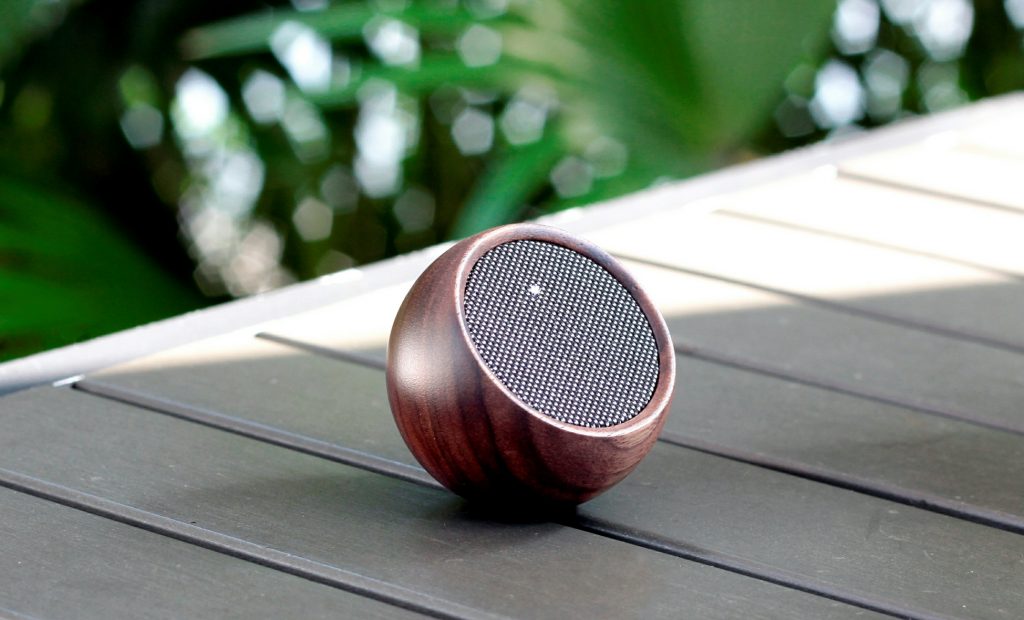 Głośnik Bluetooth Tumbler Selfie Walnut - obrazek 4