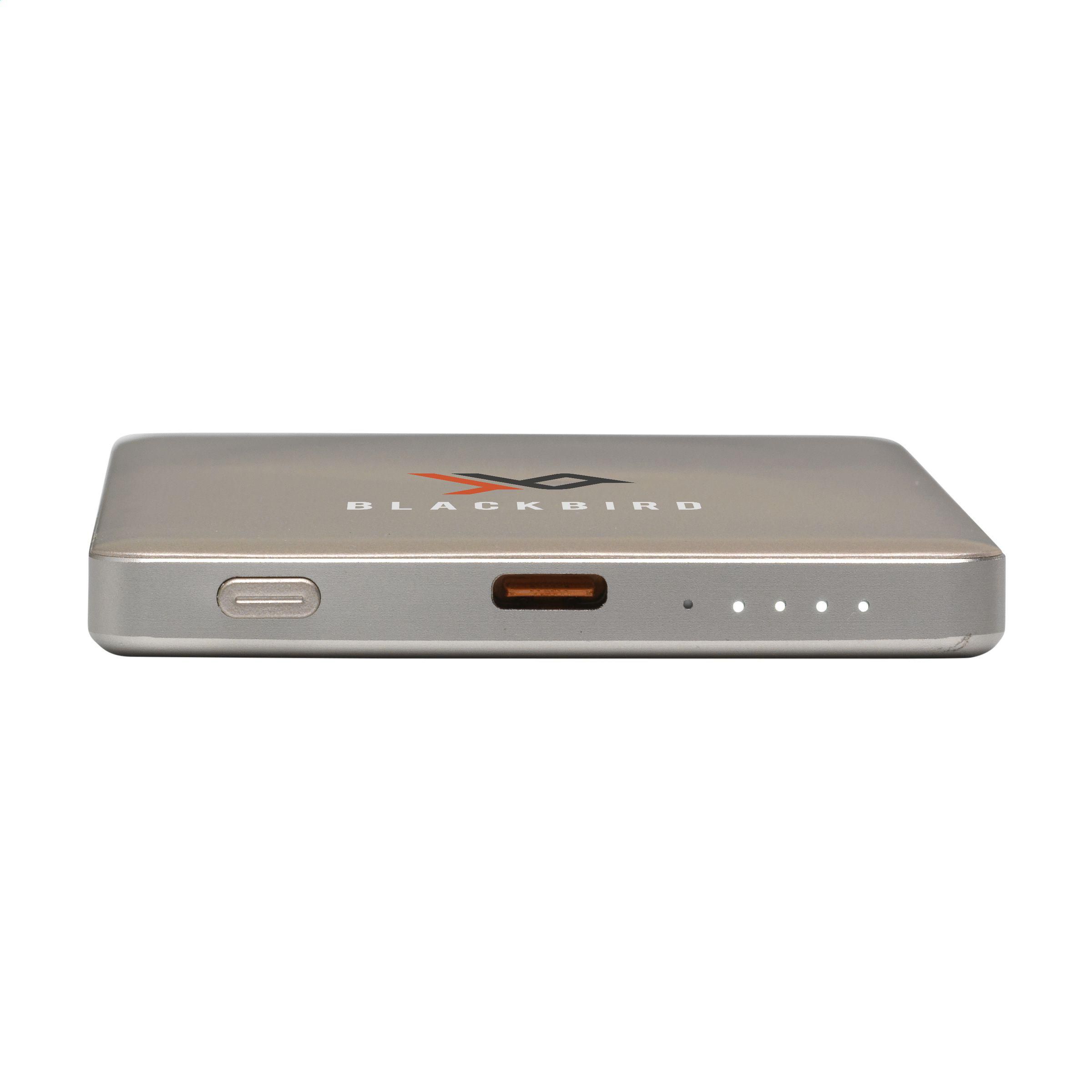 Bezprzewodowy powerbank RCS Recycled Alu Magsafe 5000 - obrazek 3