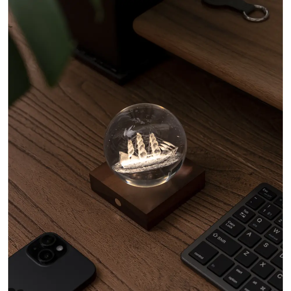 Lampa Amber Crystal 3D laser / Kolekcja sportowa: Żaglówka - obrazek 5