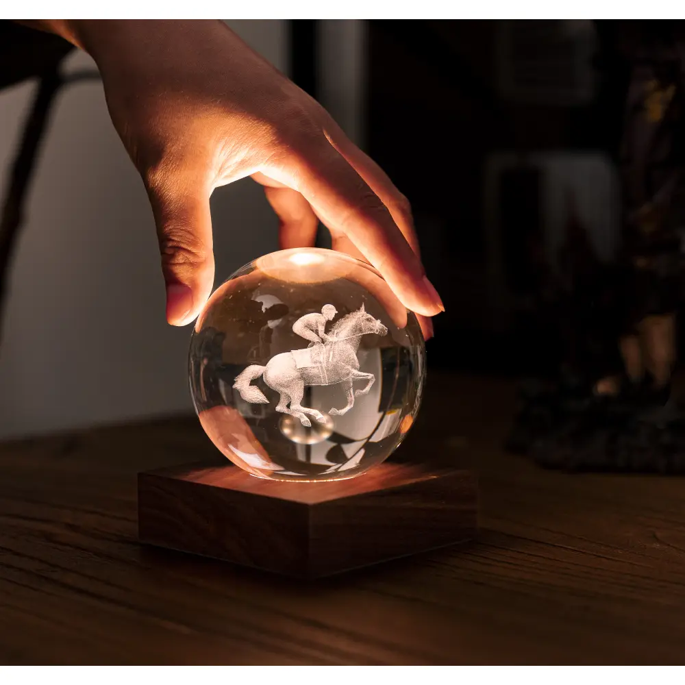 Lampa Amber Crystal 3D laser / Kolekcja sportowa: Wyścigi konne - obrazek 2