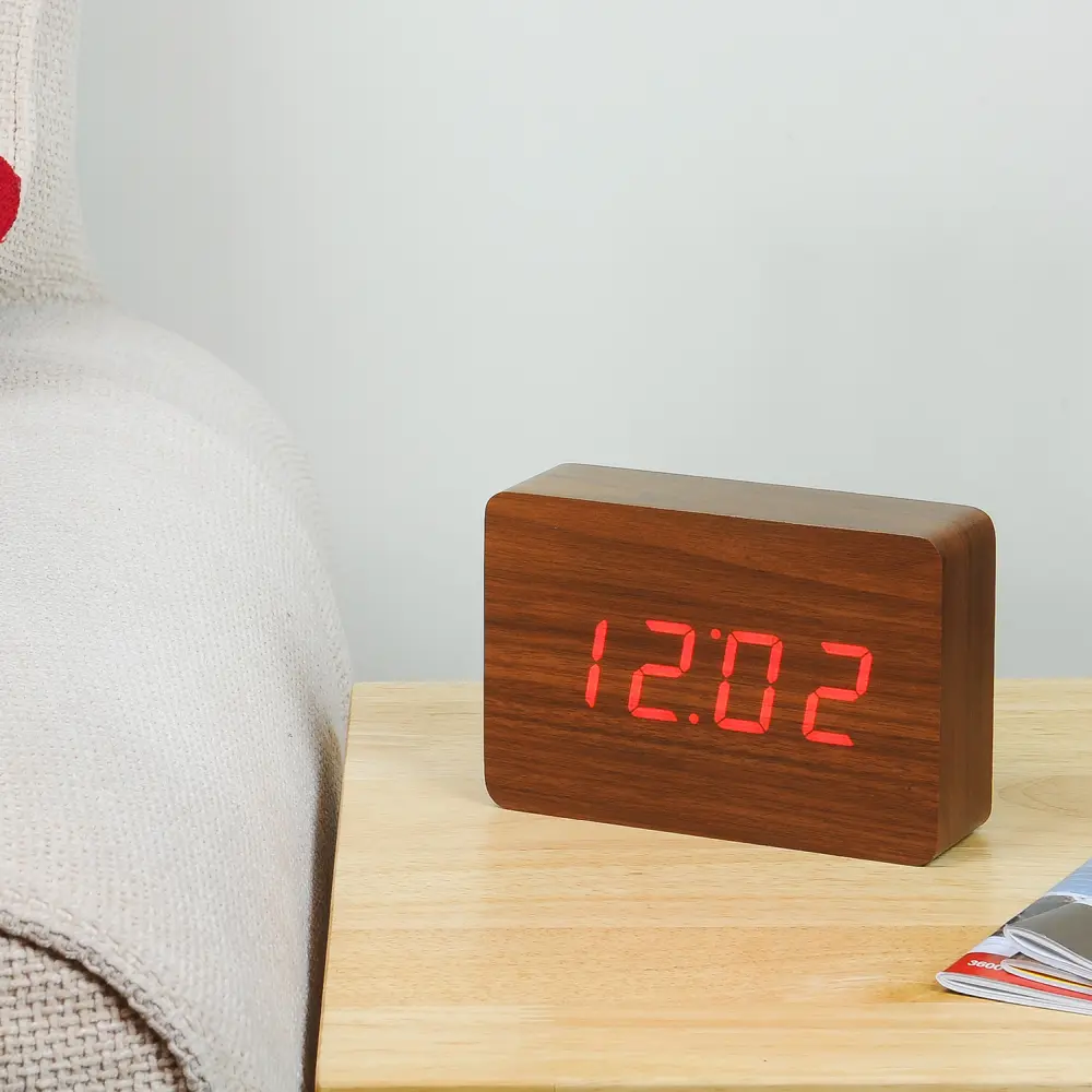 Budzik Brick Click LED Brązowy / Czerwony - obrazek 3