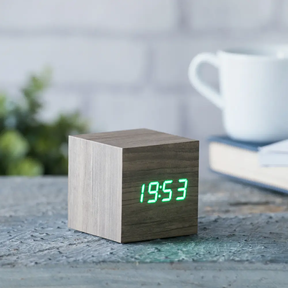 Budzik Wooden Cube Click Szary / Zielony LED - obrazek 6