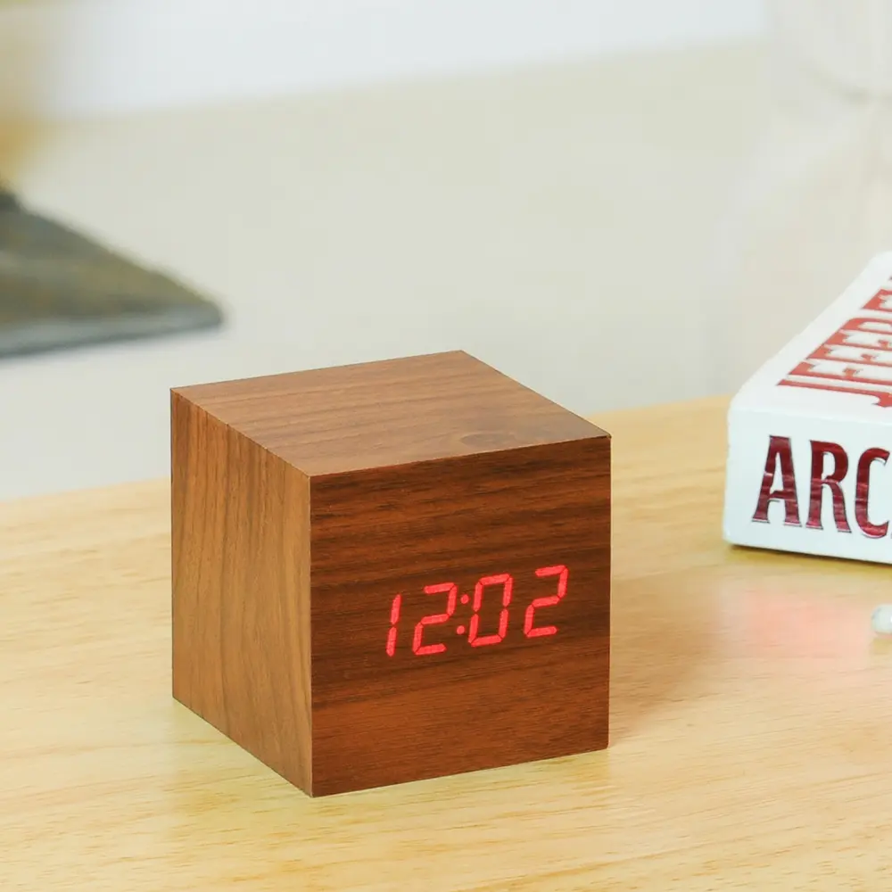 Budzik Wooden Cube Click Brązowy / Czerwony - obrazek 5