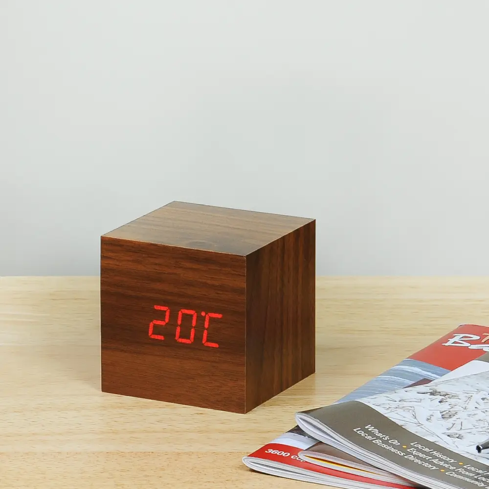 Budzik Wooden Cube Click Brązowy / Czerwony - obrazek 4