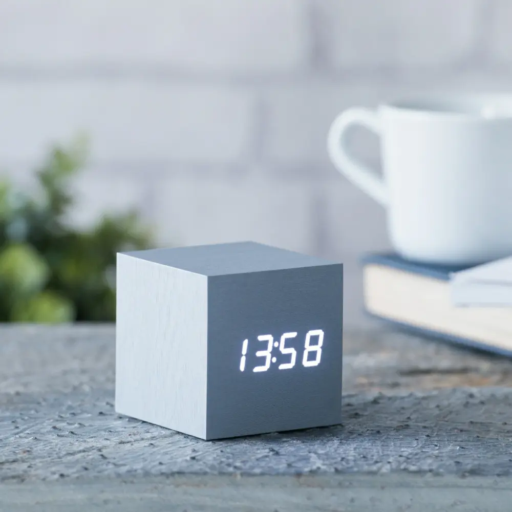 Budzik Wooden Cube Click Aluminium / Biały LED - obrazek 5