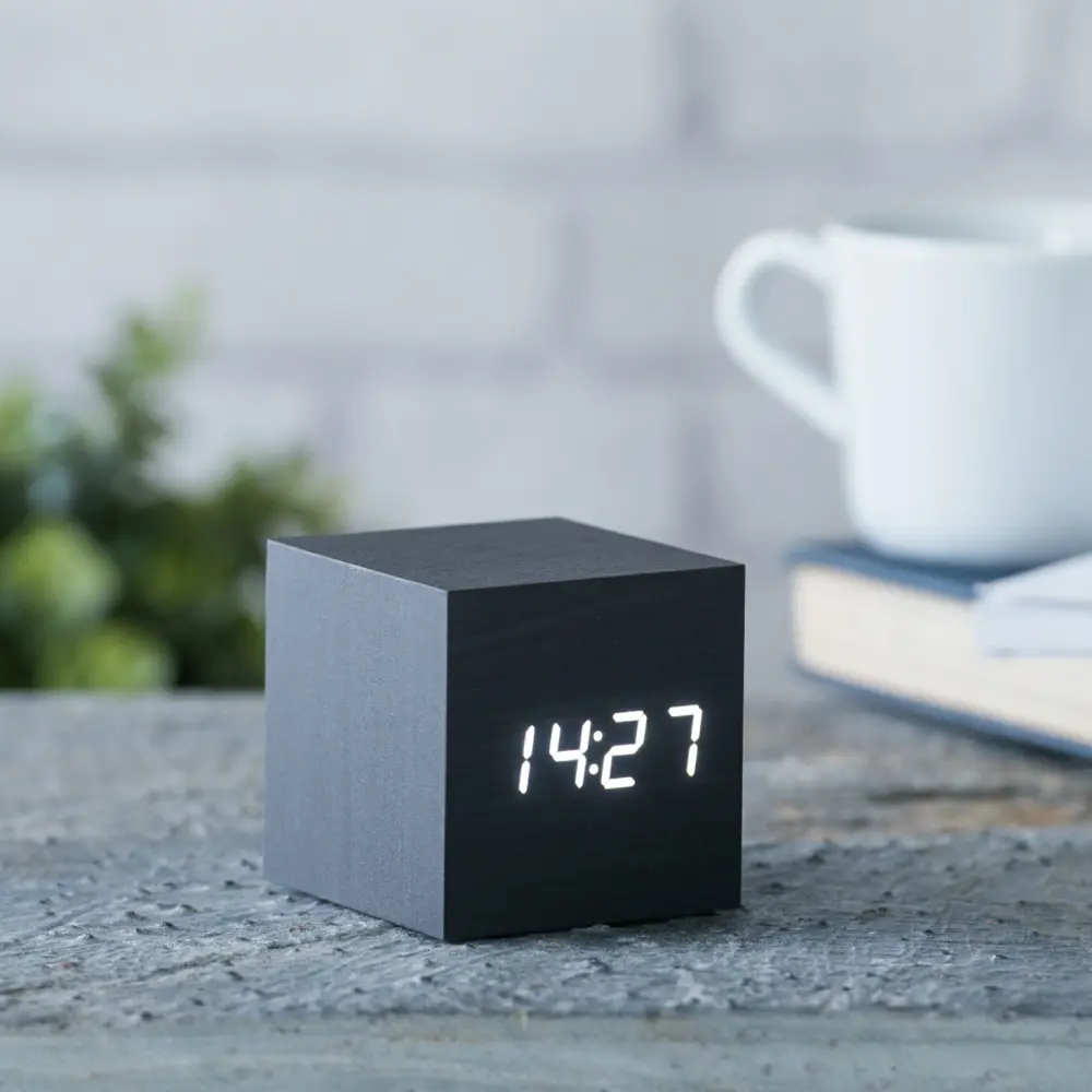 Budzik Wooden Cube Click Czarny / Biały LED - obrazek 4