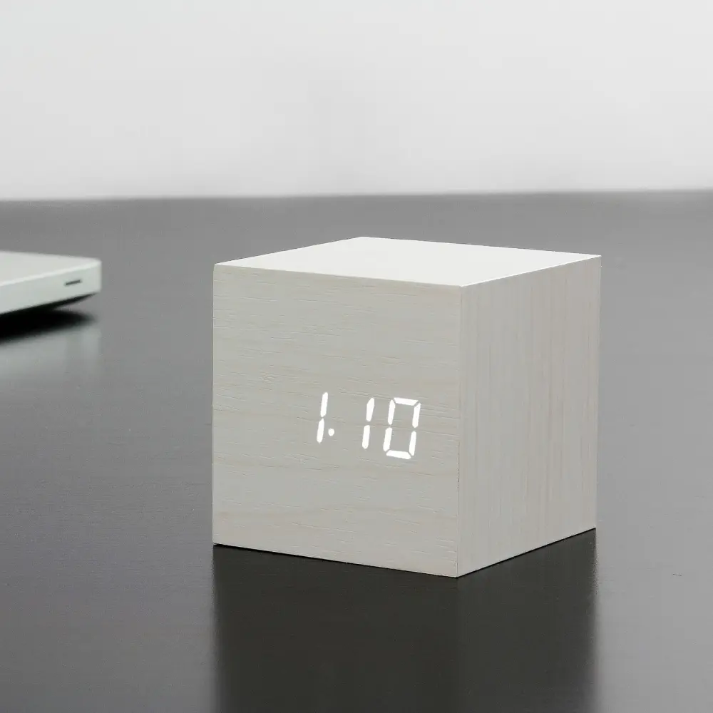 Budzik Wooden Cube Click Biały / Biały LED - obrazek 4