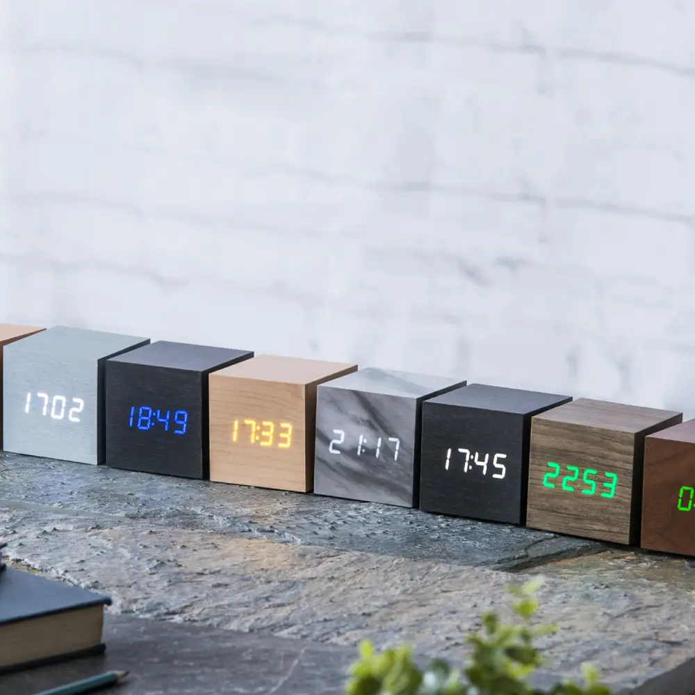 Budzik Wooden Cube Click Klon / Pomarańczowy - obrazek 5