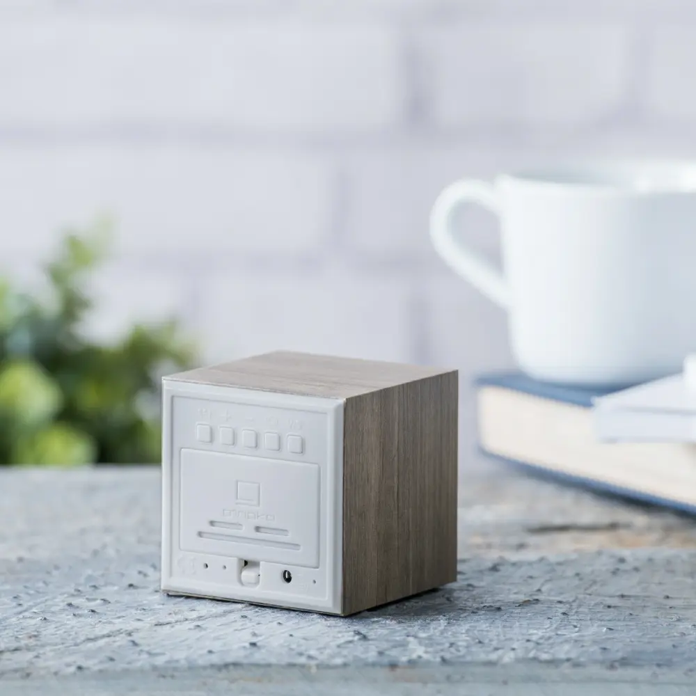 Budzik Wooden Cube Click Szary / Zielony LED - obrazek 4