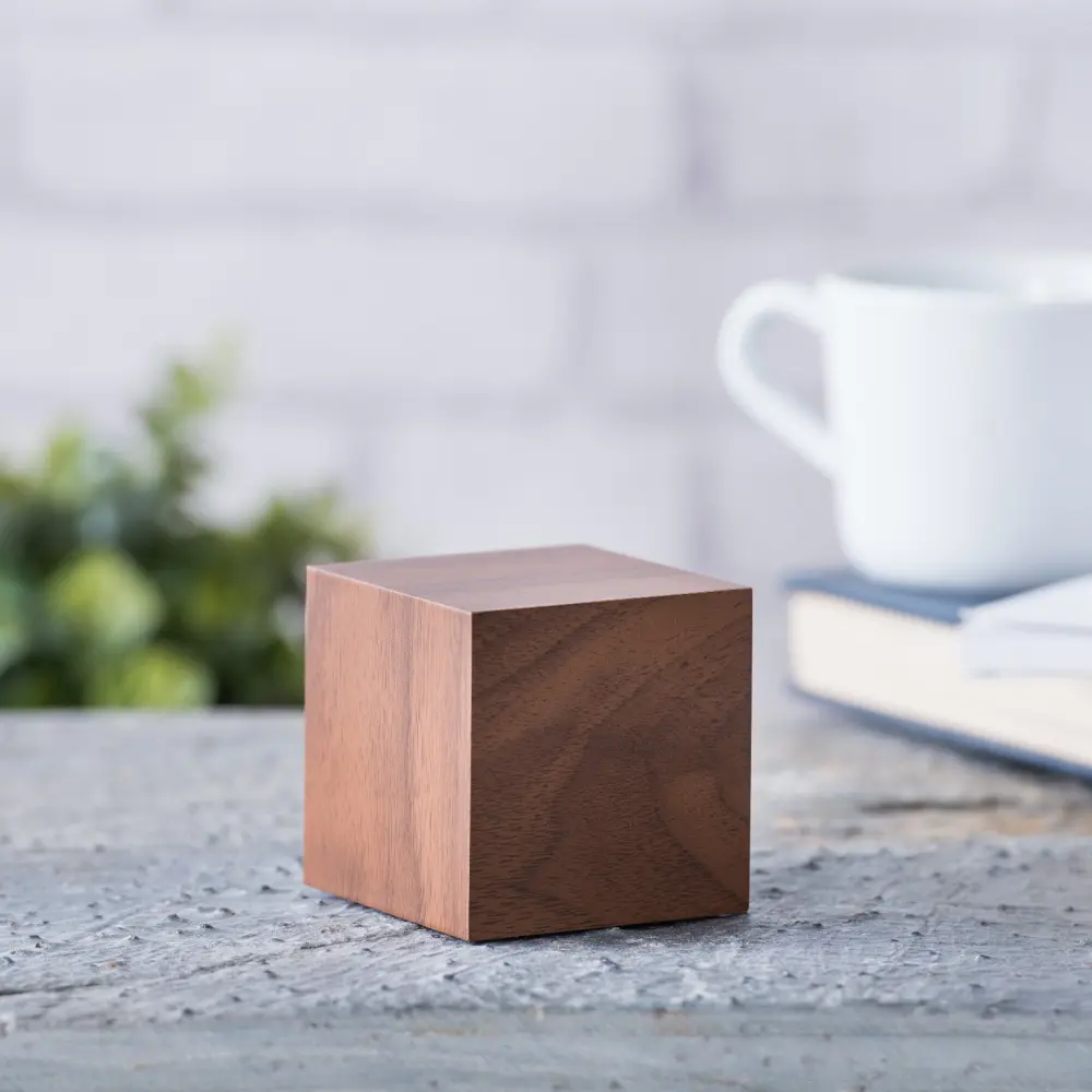 Budzik Wooden Cube Click Brązowy / Czerwony - obrazek 6