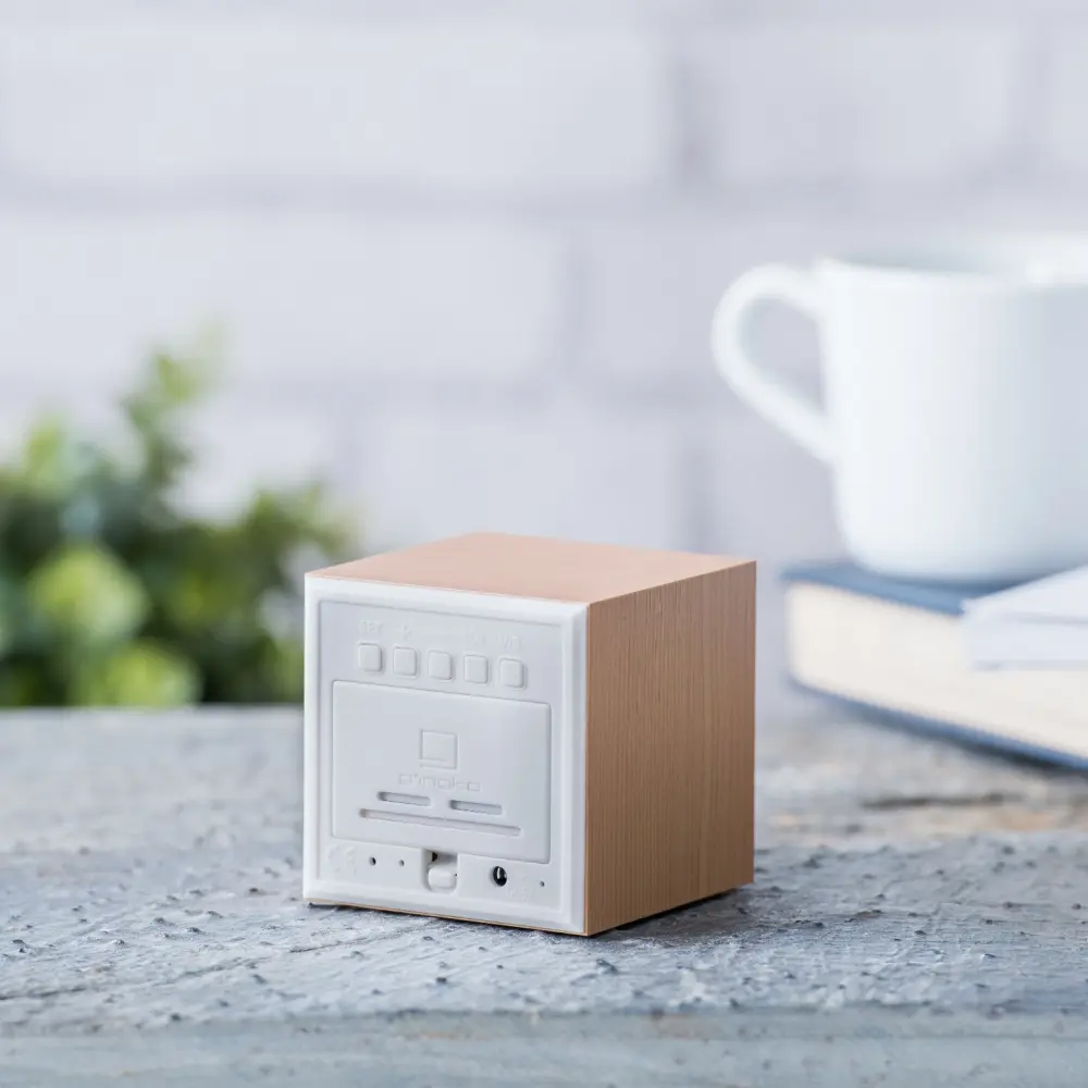 Budzik Wooden Cube Click Beech / Zielony LED - obrazek 4