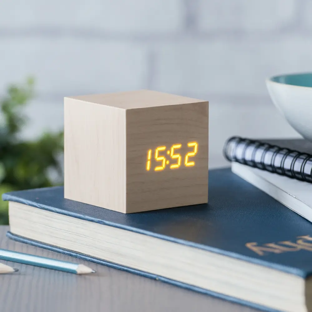 Budzik Wooden Cube Click Klon / Pomarańczowy