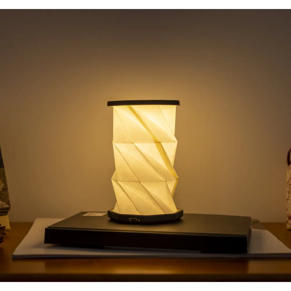Mini lampa Twist Hexagon Walnut Drift - obrazek 5