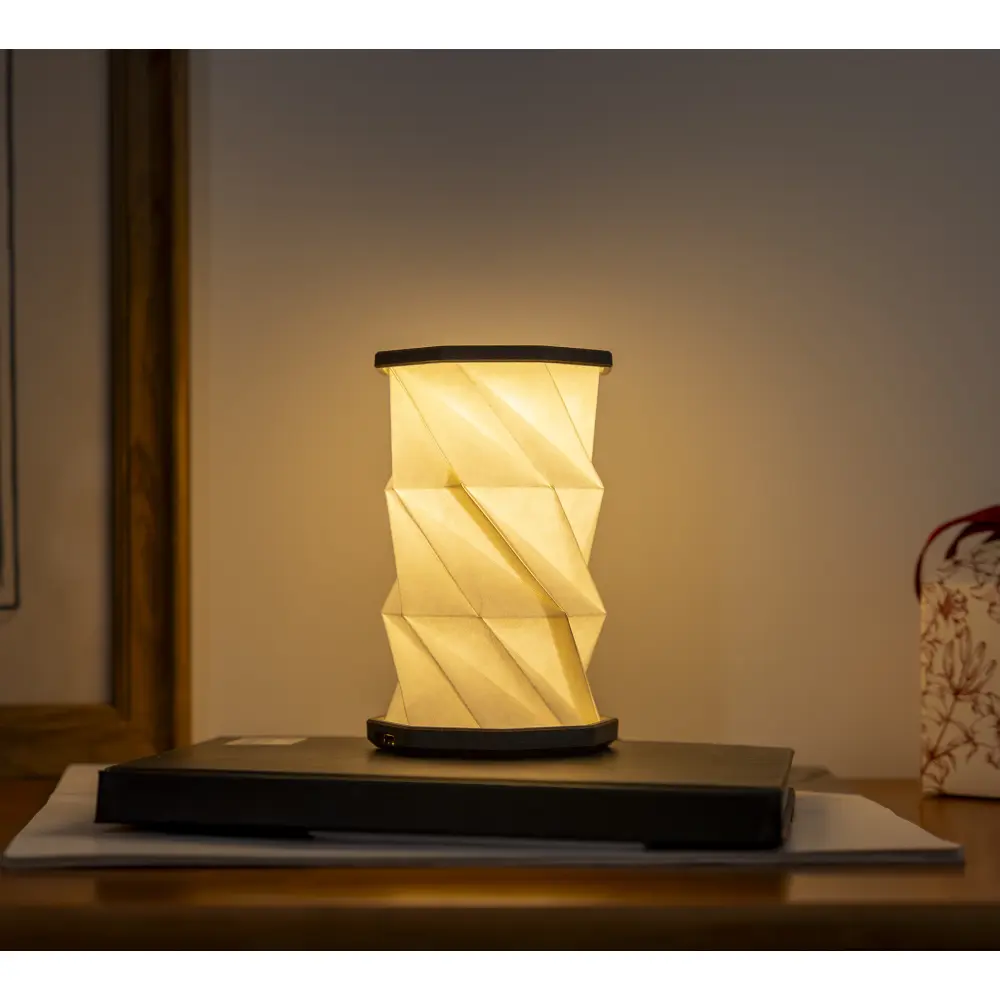 Mini lampa Twist Hexagon Walnut Drift - obrazek 4