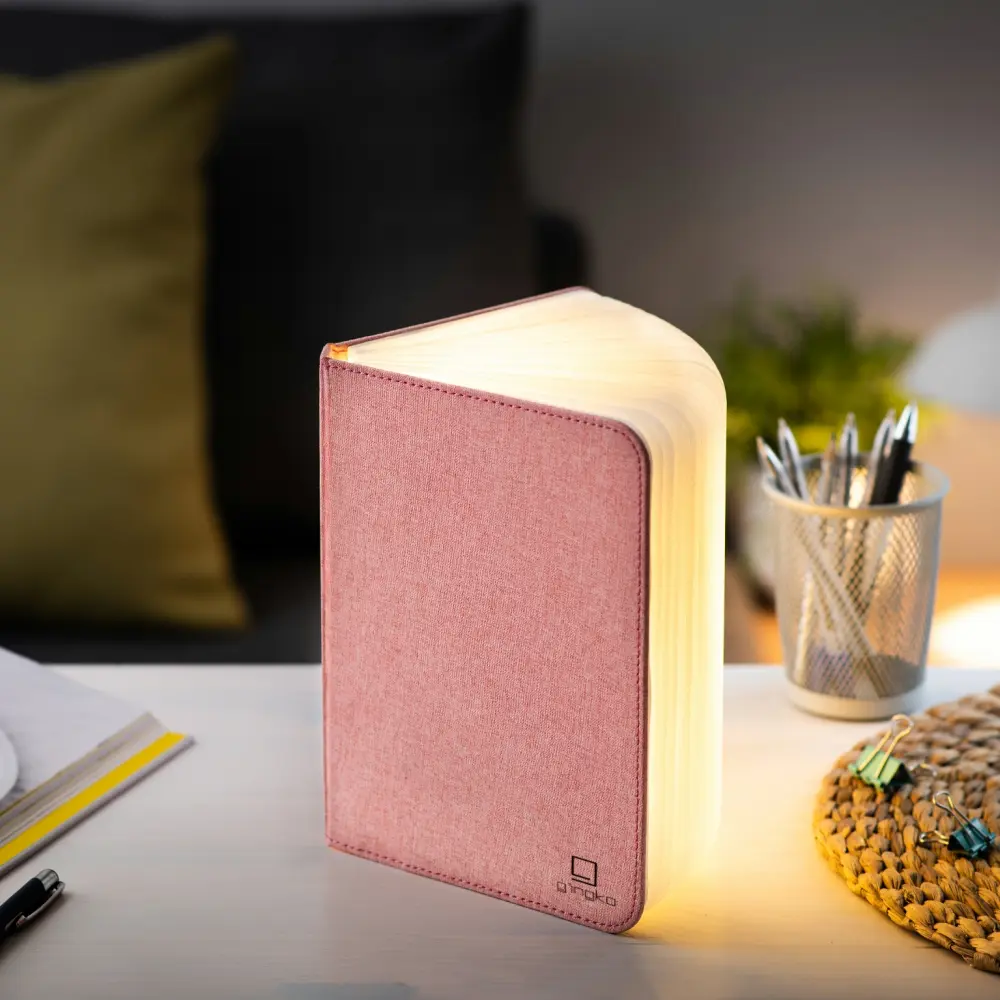 Duża lampa książka Smart Book Blush Pink - wykończenie tkaniną - obrazek 10